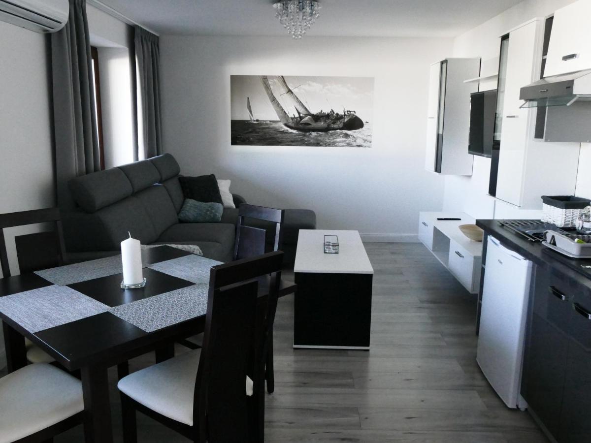 Apartamenty Just 차르지코비 외부 사진